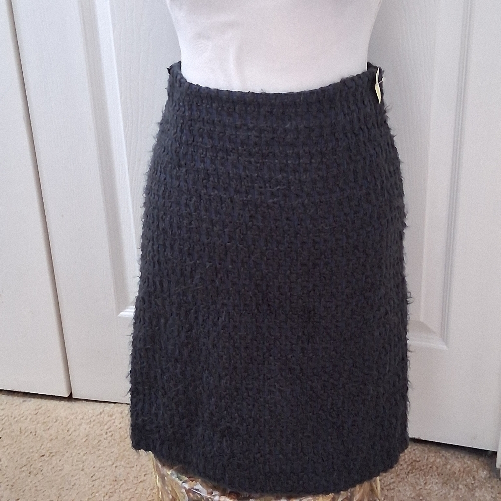 NWT Amanda & Chelsea Modern Fit Pencil Skirt    Size S